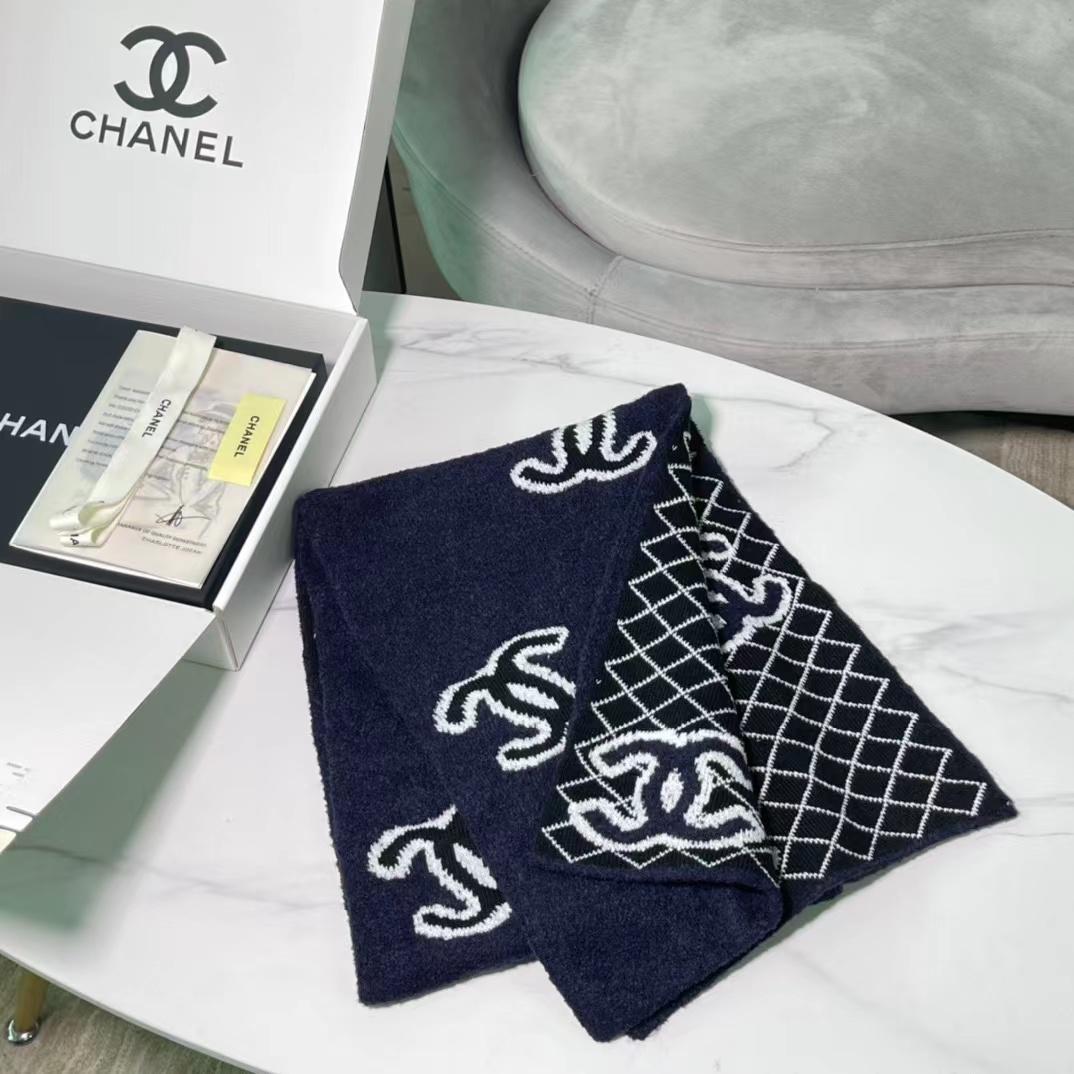 Chanel shawl size 35x190 cm S008