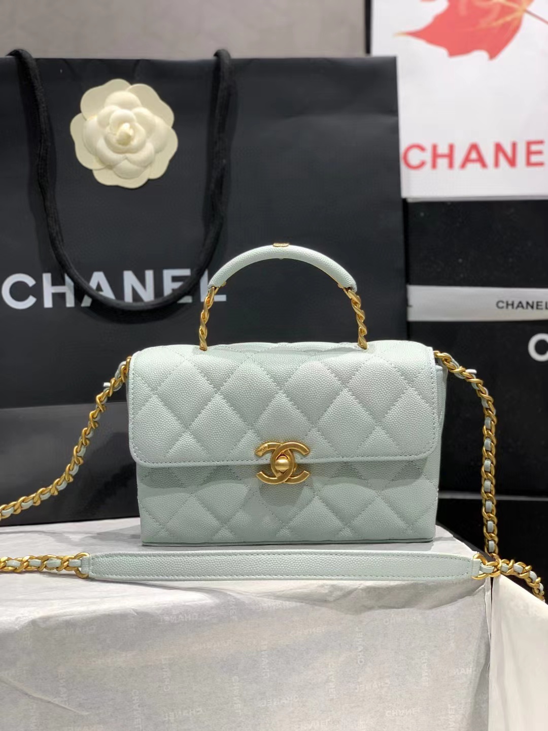 Chanel bag size 19*13*7.5cm CB503
