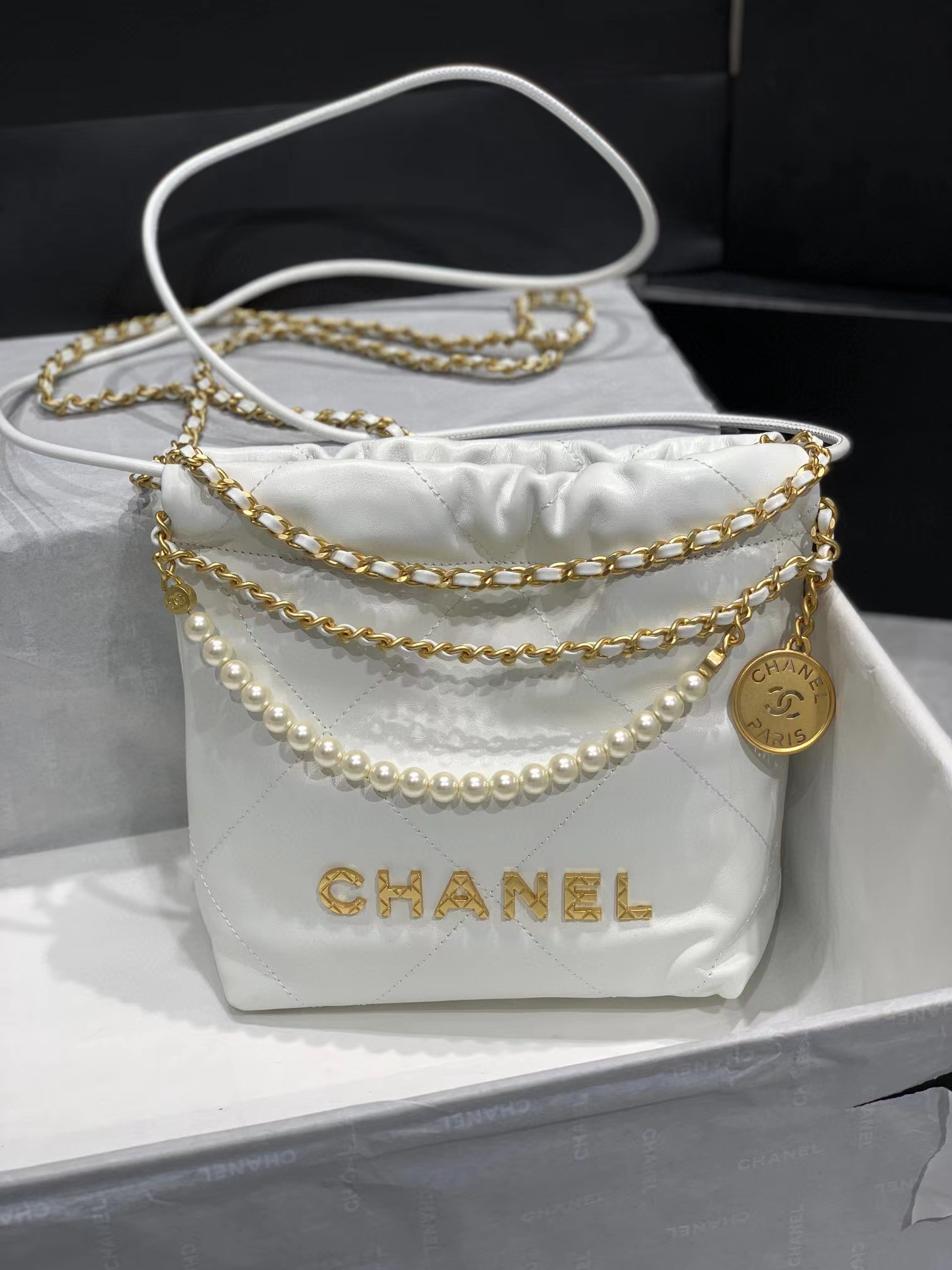 Chanel bag size 19*20*6cm CB519