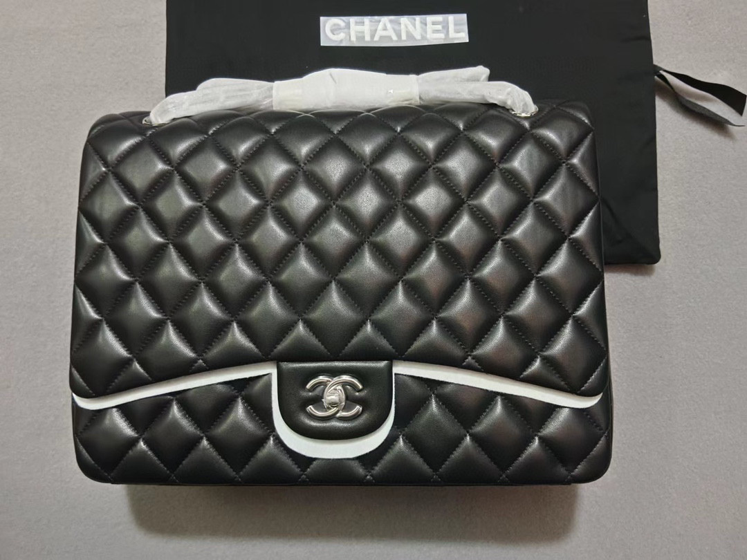 Chanel bag silver hardware size 33*10*25cm  CHB602