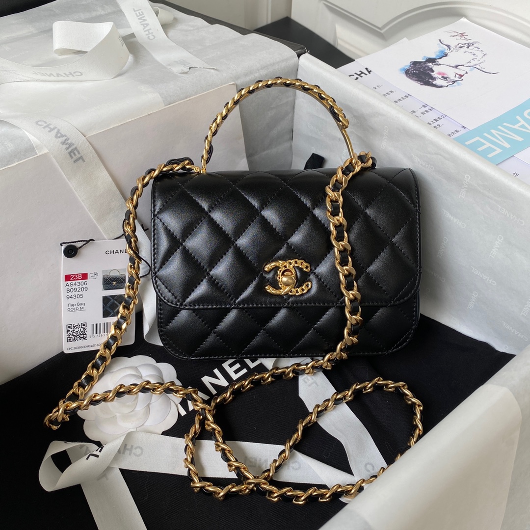 Chanel bag size 17.5cm CB3220