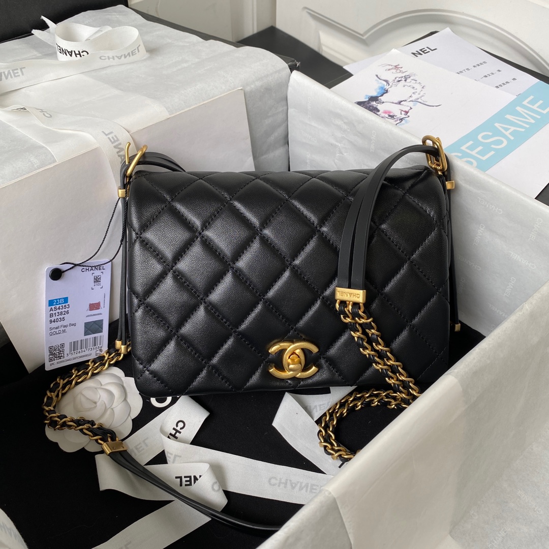 Chanel bag size 19cm  CB3225