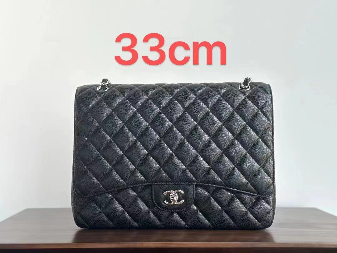 Chanel bag caviar lether size 33cm  CB3241